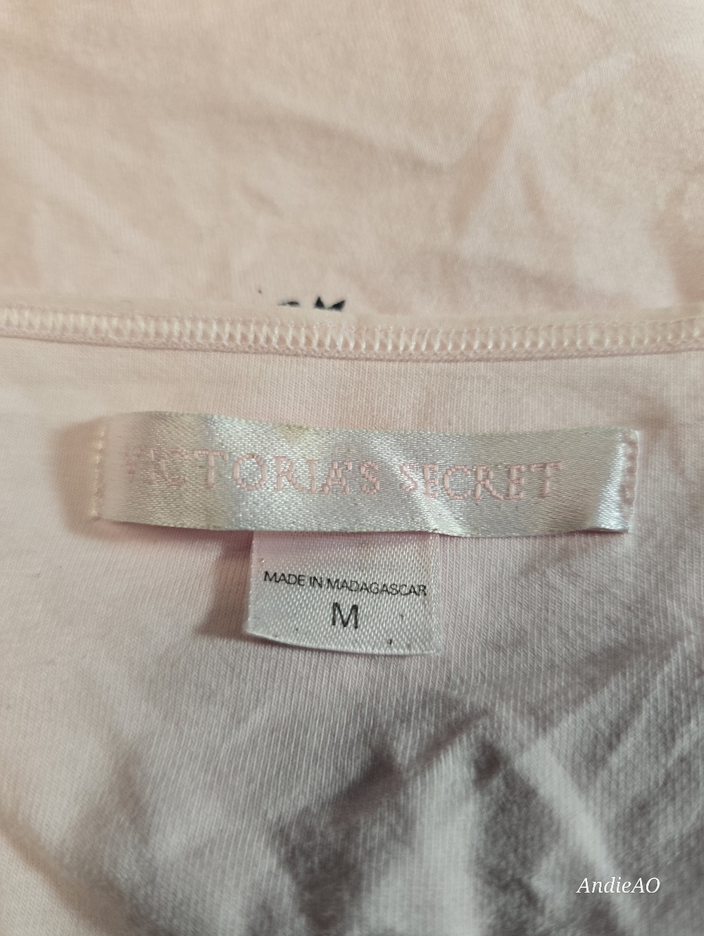 Victoria's Secret Light Pink Pretty Perfect Cami with Black Bows Sz. M - Picture 5 of 6